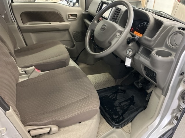 NISSAN NV100 CLIPPER
