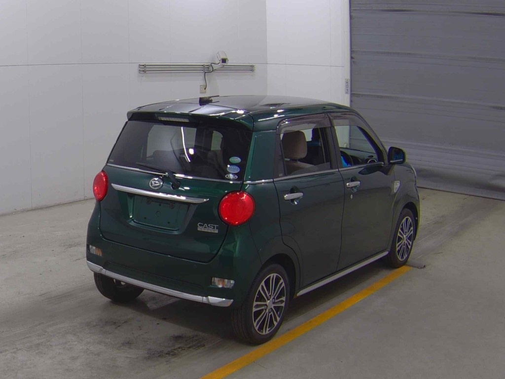 DAIHATSU CAST