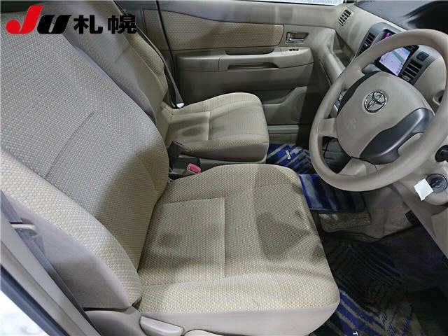 TOYOTA RAUM