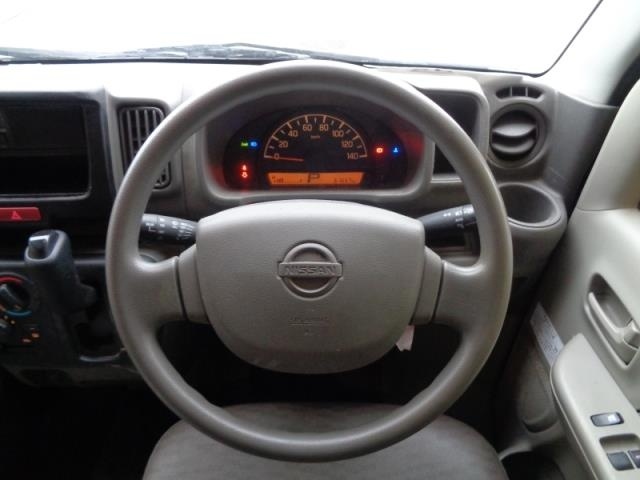 NISSAN NV100 CLIPPER