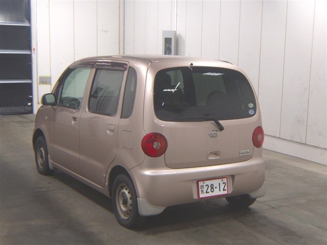 DAIHATSU MOVE LATTE