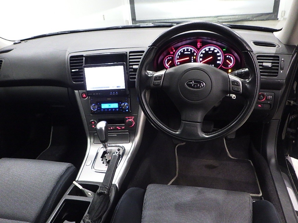 SUBARU LEGACY B4
