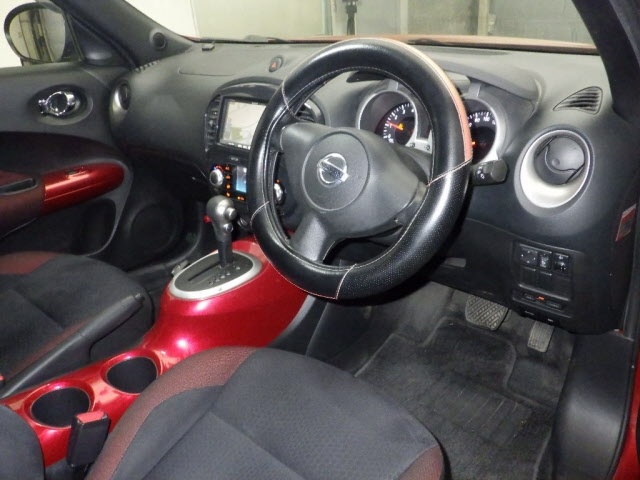 NISSAN JUKE