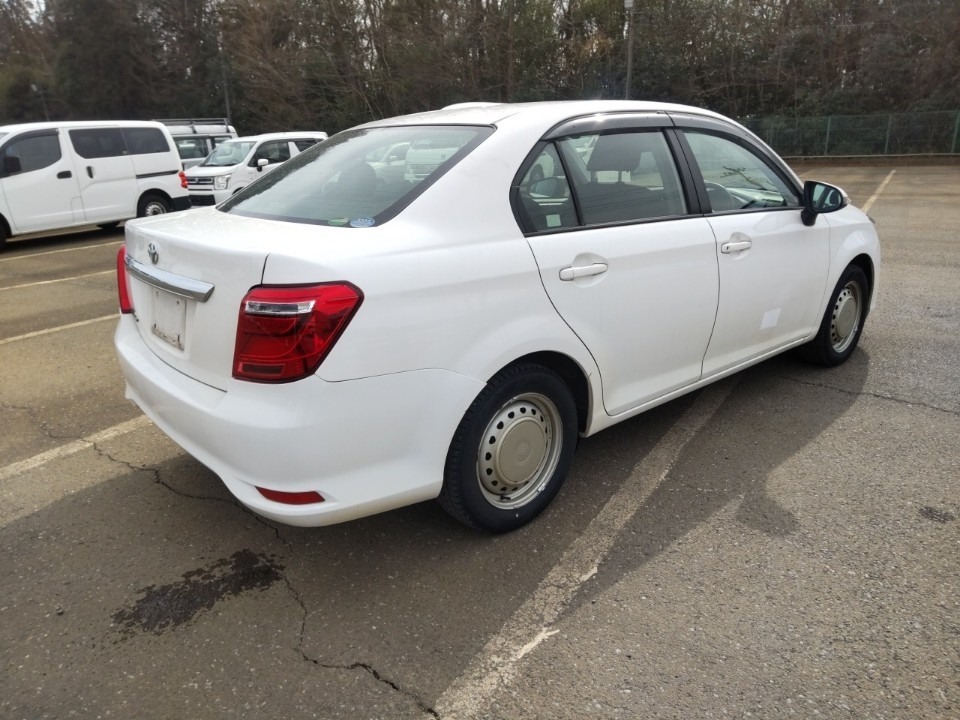 TOYOTA COROLLA AXIO