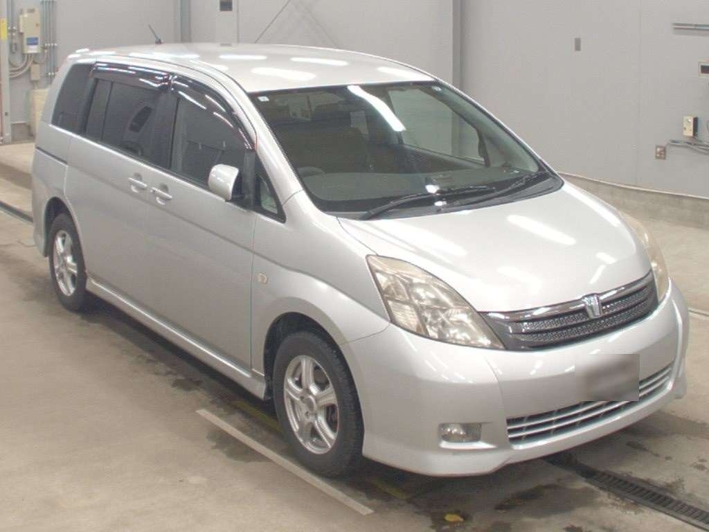 TOYOTA ISIS