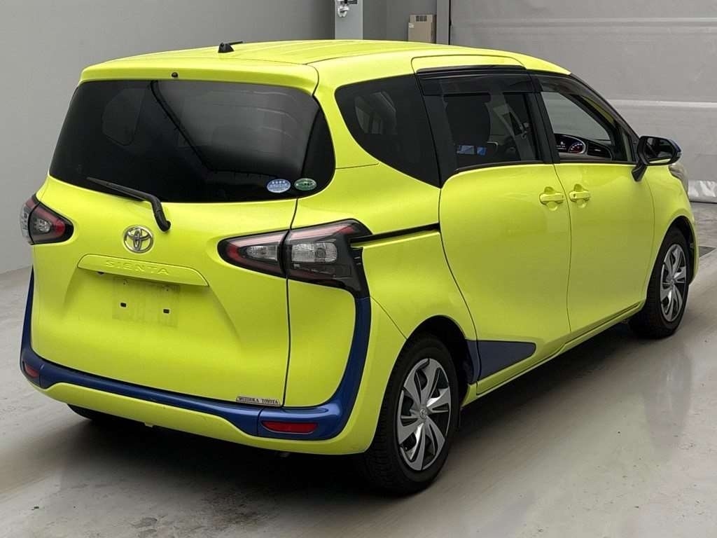 TOYOTA SIENTA
