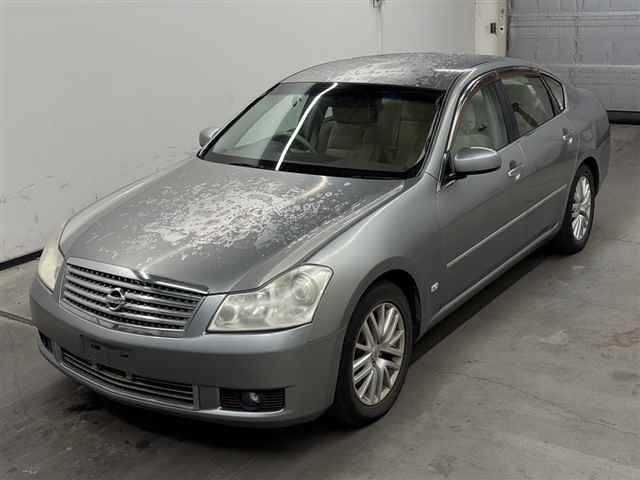 NISSAN FUGA