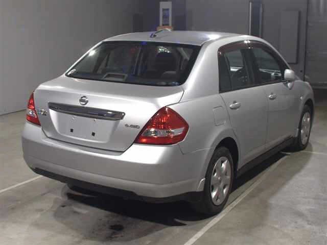NISSAN TIIDA LATIO