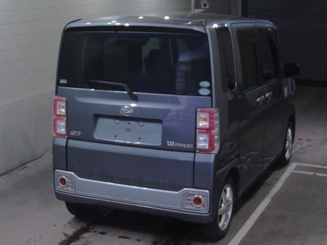 DAIHATSU WAKE