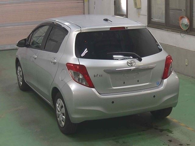 TOYOTA VITZ