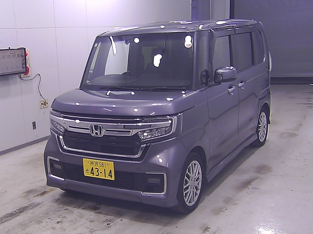 HONDA N-BOX