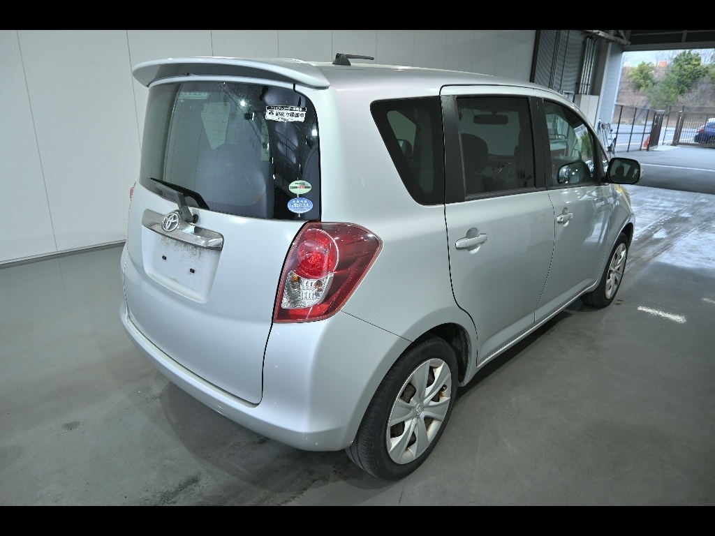 TOYOTA RACTIS