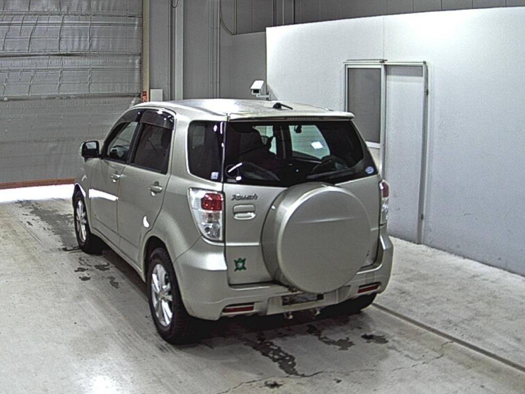 TOYOTA RUSH