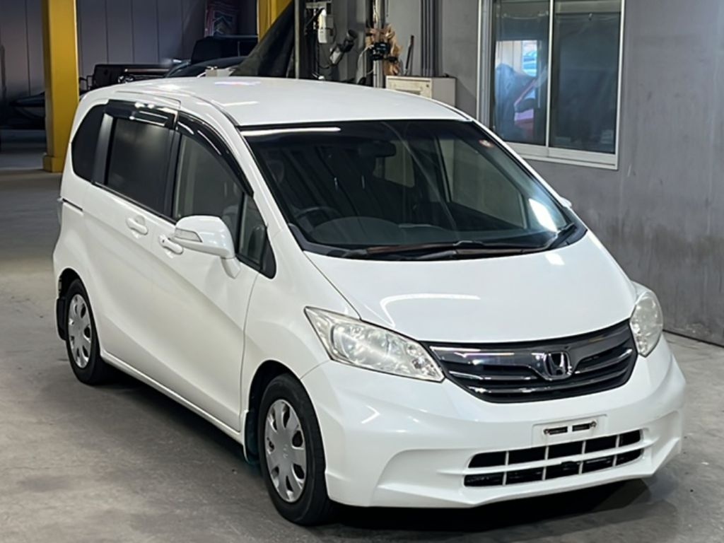 HONDA FREED