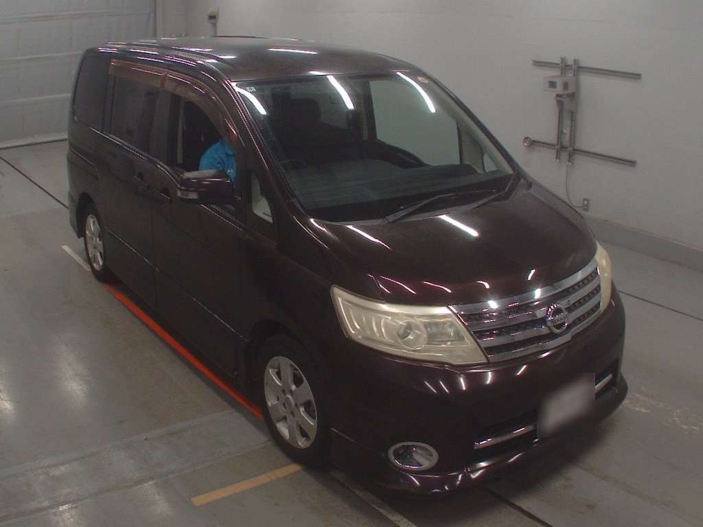 NISSAN SERENA