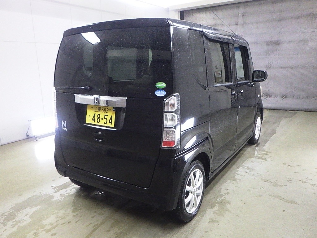 HONDA N-BOX