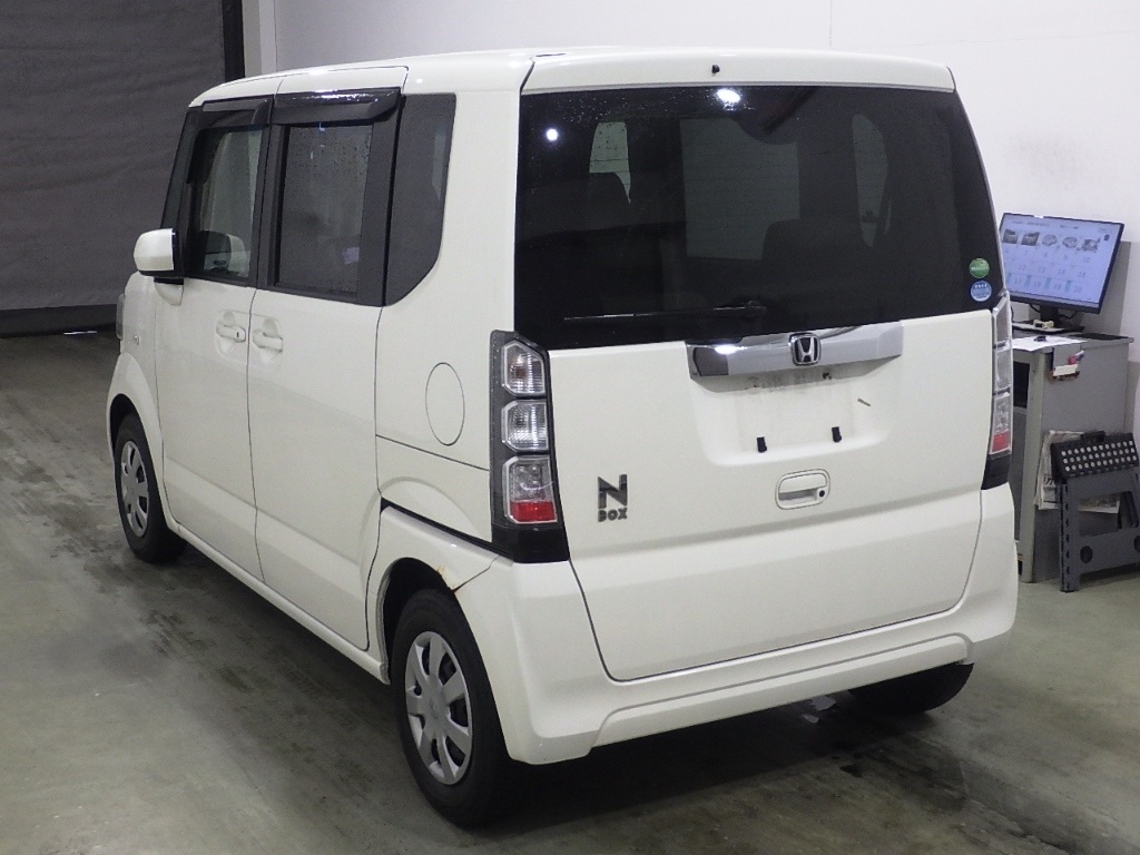 HONDA N-BOX