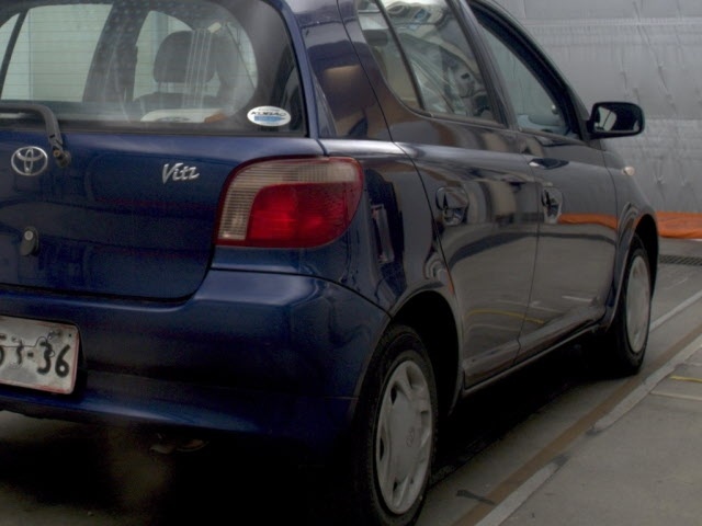 TOYOTA VITZ