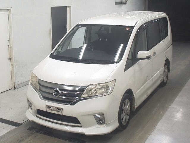 NISSAN SERENA
