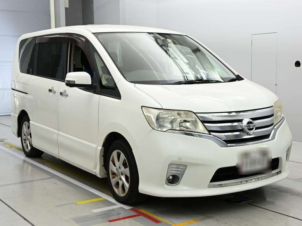 NISSAN SERENA