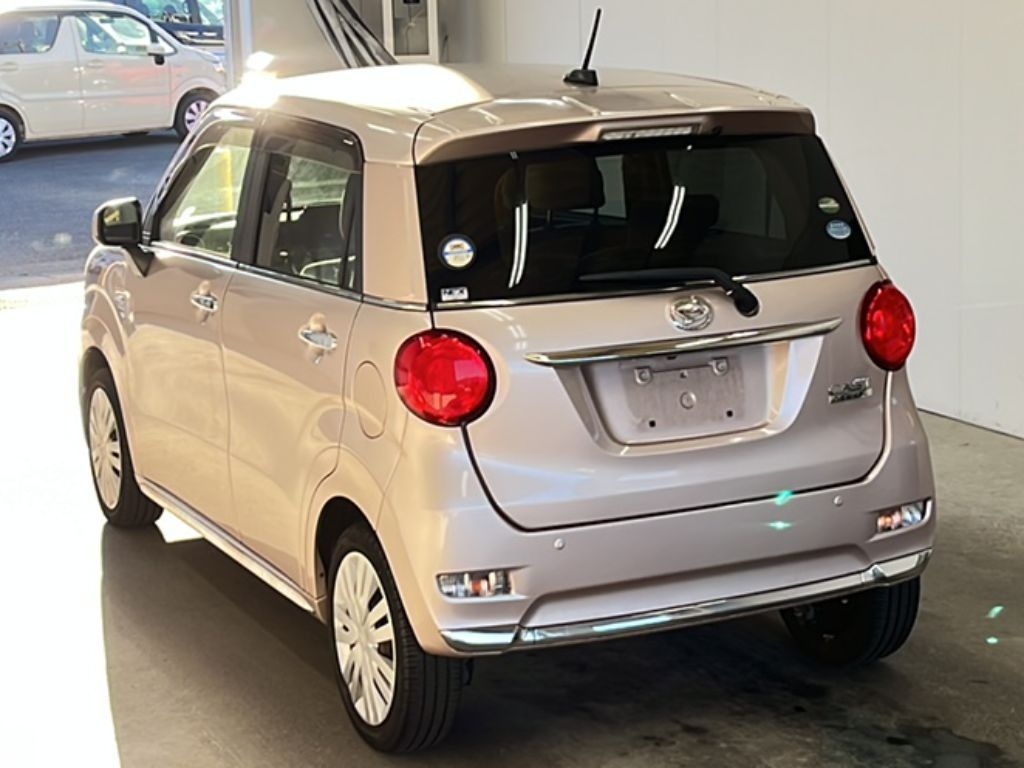 DAIHATSU CAST