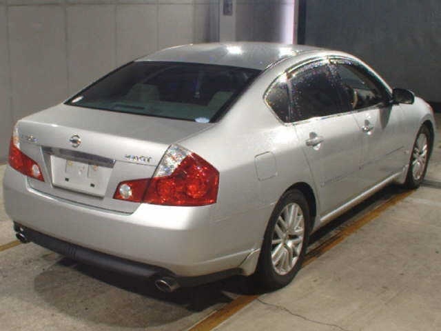 NISSAN FUGA