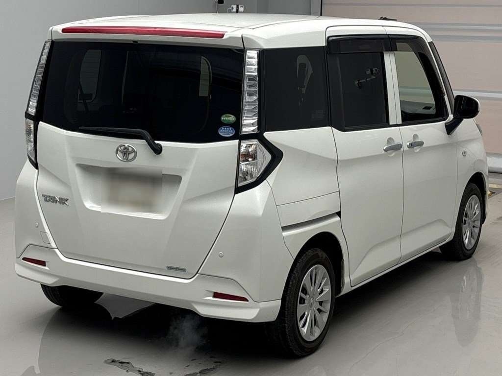 TOYOTA TANK