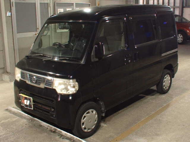 NISSAN NV100 CLIPPER