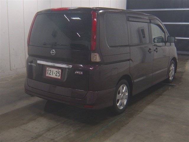 NISSAN SERENA