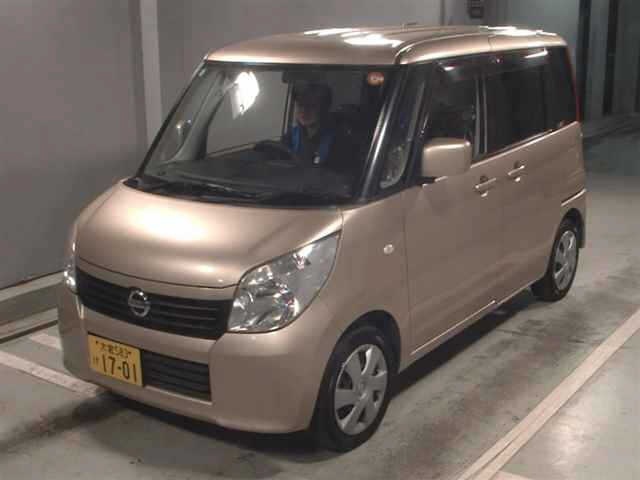 NISSAN ROOX