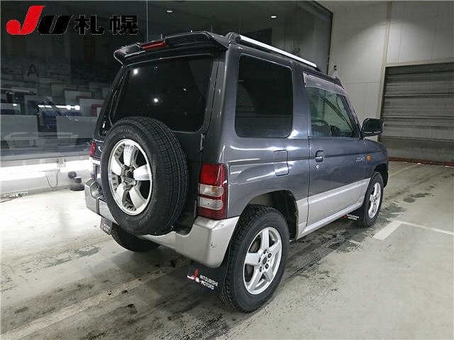 MITSUBISHI PAJERO MINI