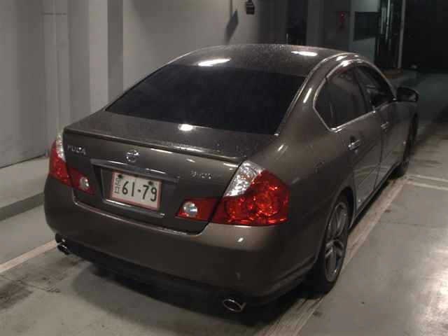 NISSAN FUGA