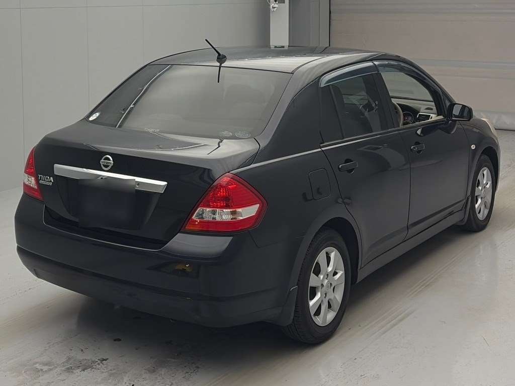 NISSAN TIIDA LATIO