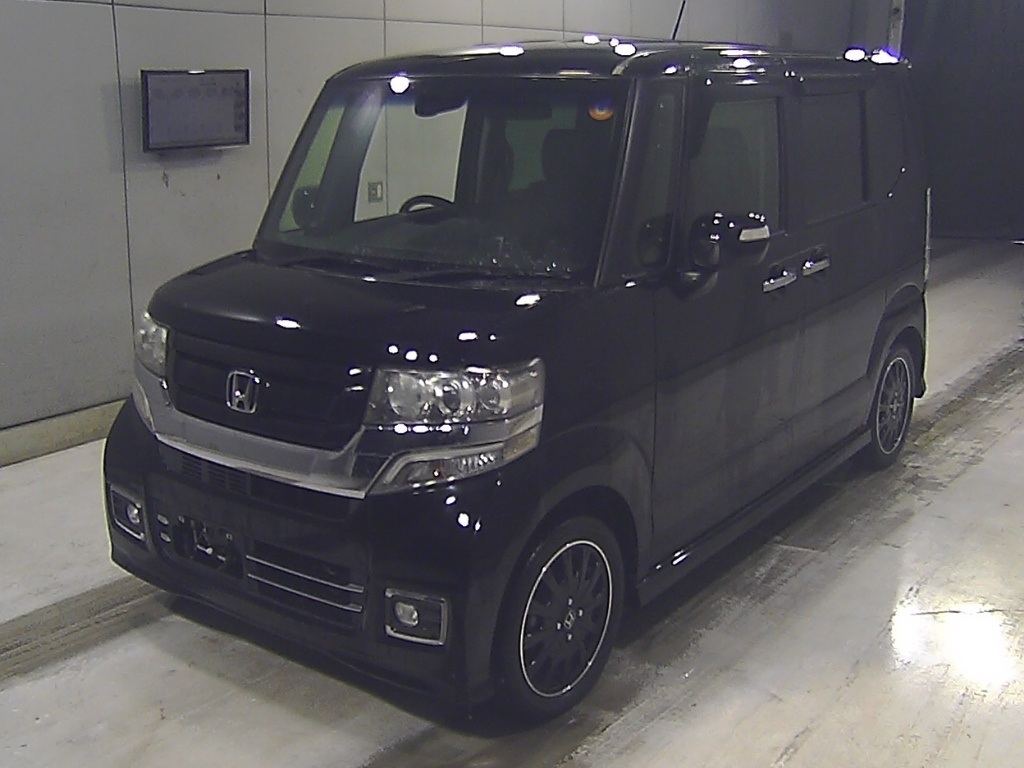 HONDA N-BOX
