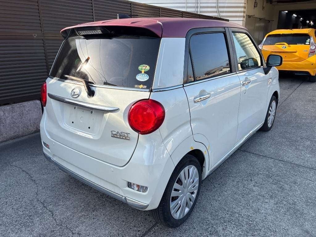 DAIHATSU CAST