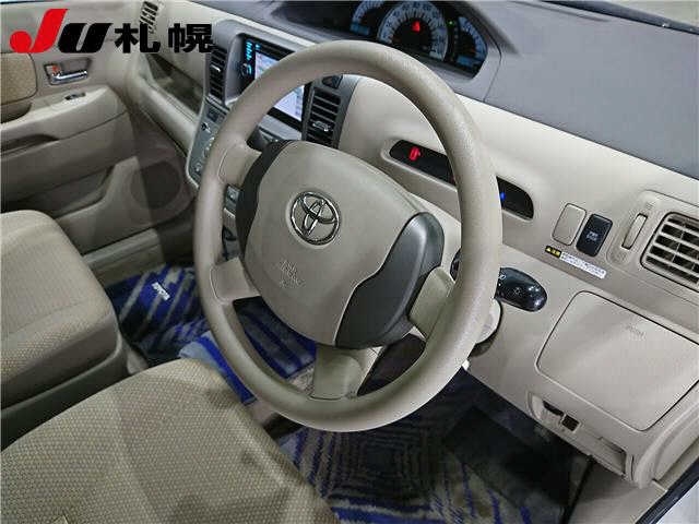 TOYOTA RAUM