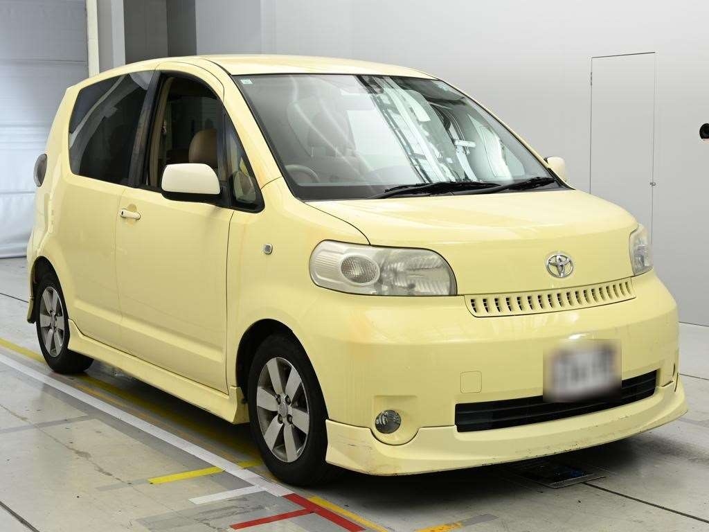 TOYOTA PORTE