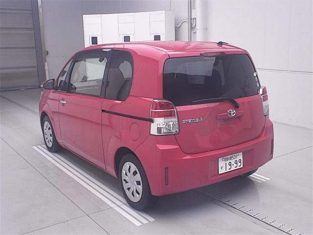 TOYOTA SPADE