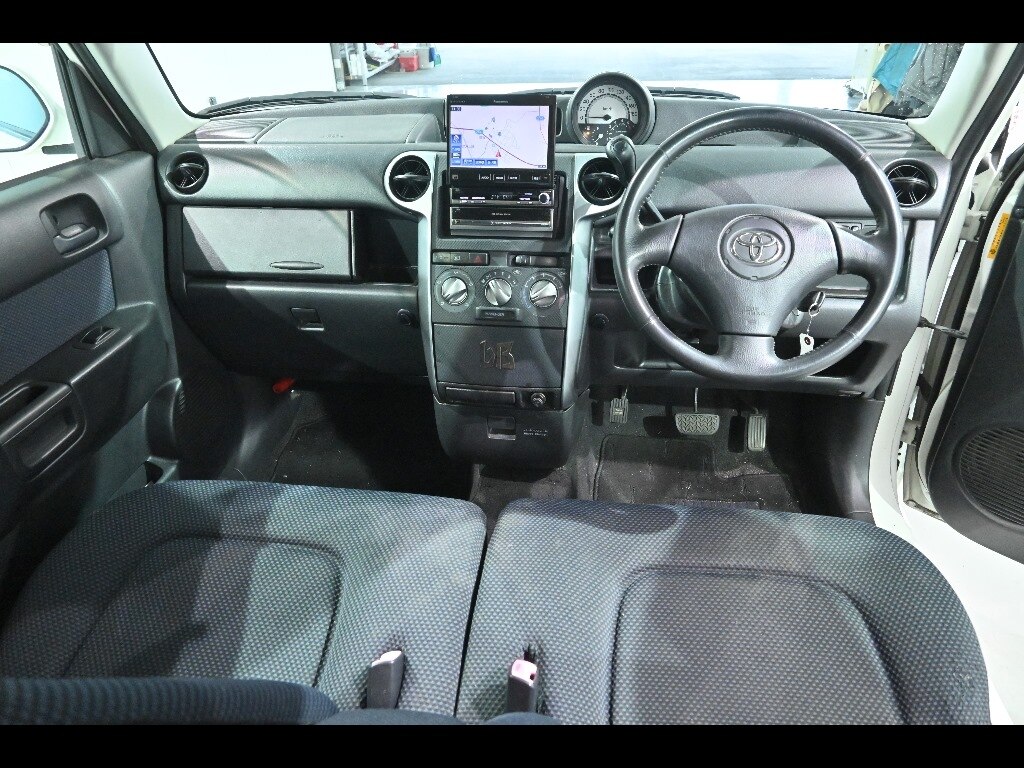 TOYOTA BB
