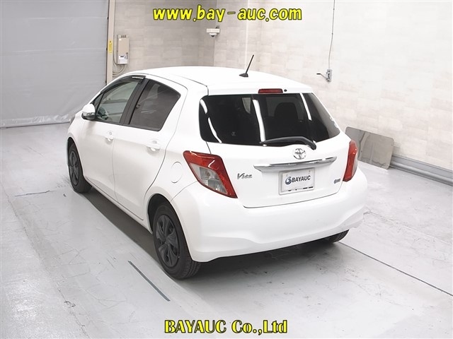 TOYOTA VITZ