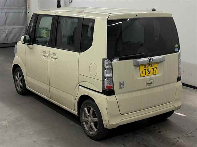 HONDA N-BOX