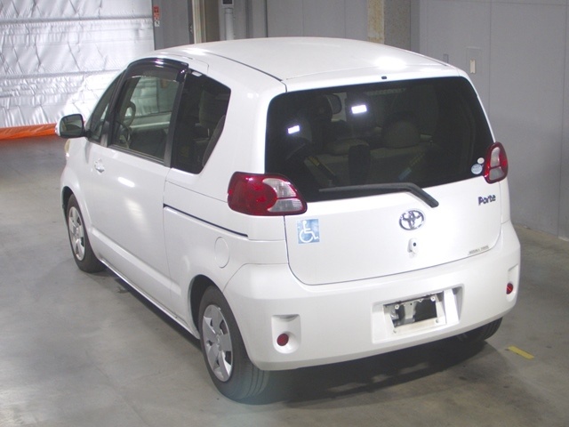 TOYOTA PORTE