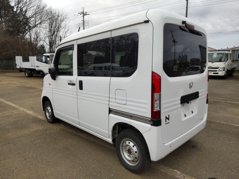 HONDA N-VAN