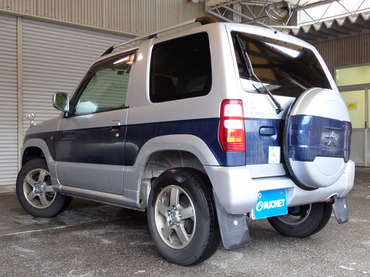 MITSUBISHI PAJERO MINI
