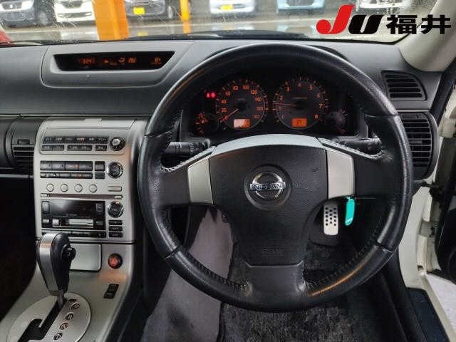 NISSAN SKYLINE