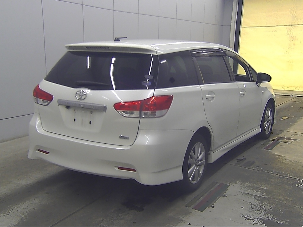 TOYOTA WISH