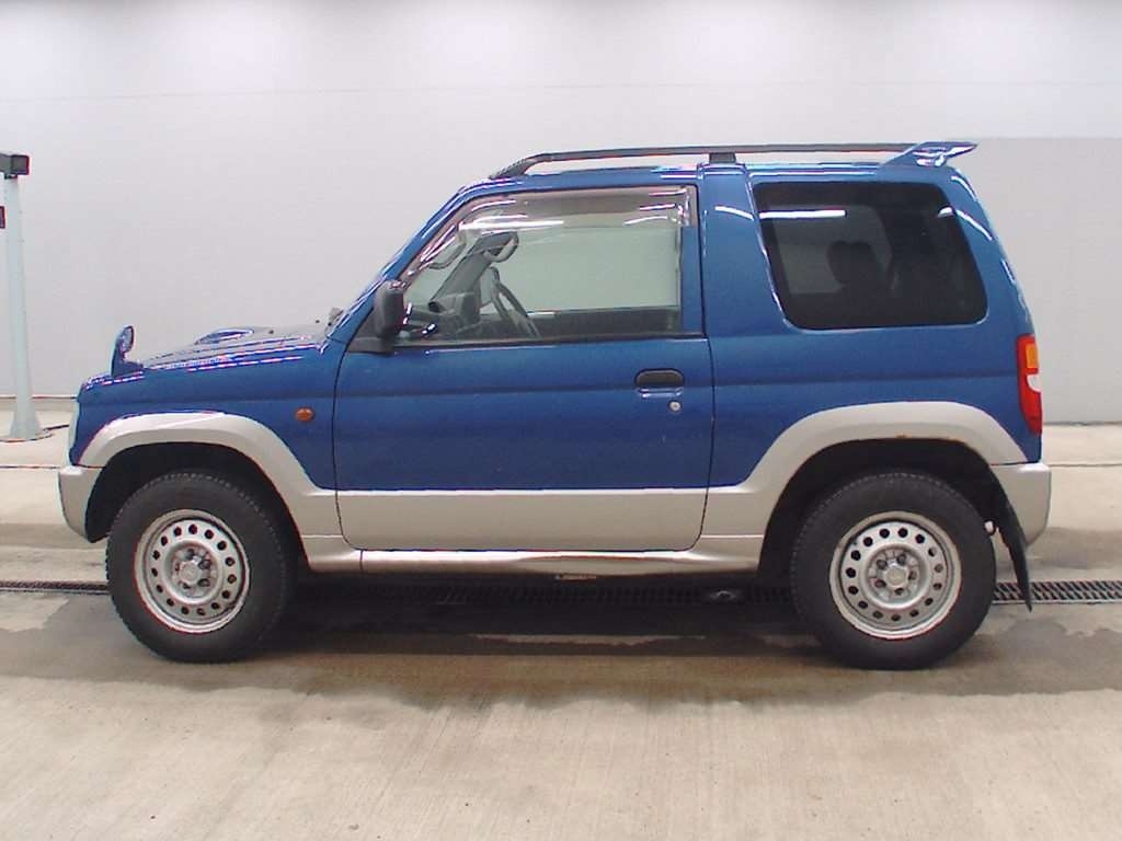 MITSUBISHI PAJERO MINI