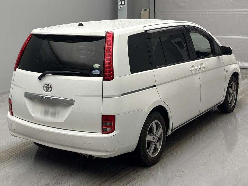 TOYOTA ISIS