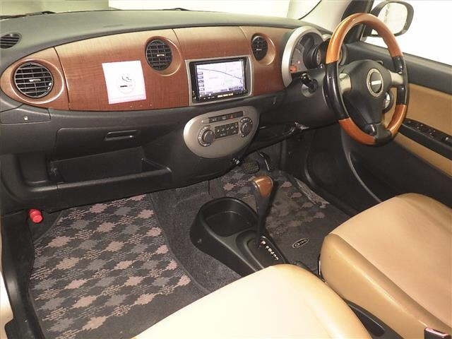 DAIHATSU MIRA GINO