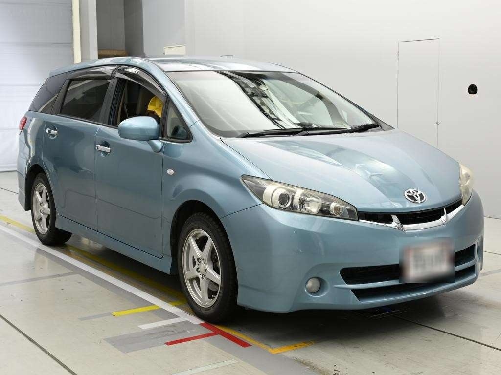 TOYOTA WISH